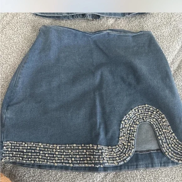 Polkadotz boutique- Denim & Diamond Mini Skirt Set size small - Picture 2 of 4